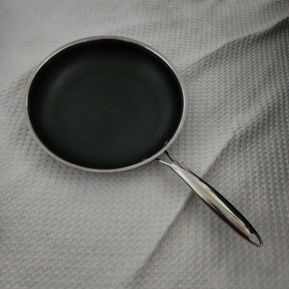 DAVID BURKE EUC 12.5" dia.  BLACK CUBE QUICK RELEASE FRY PAN